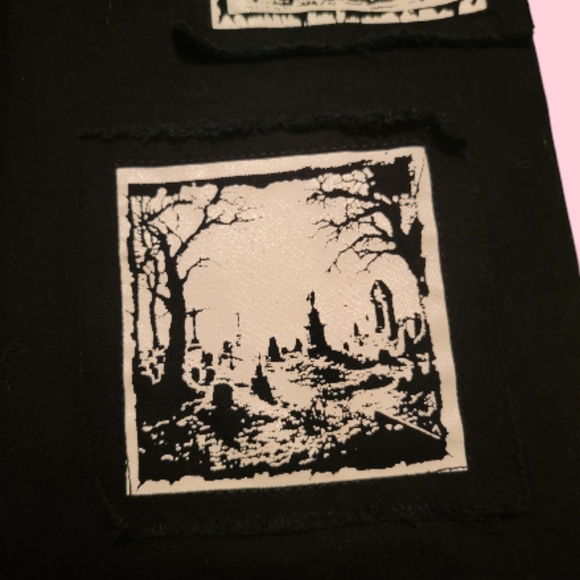 Hot Topic Social Collision Goth Black Skull Patch Wide Leg Jeans 30Wx32L - Picture 5 of 14